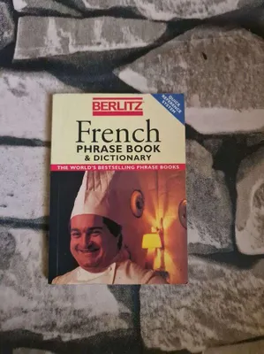 Image de French phrase book a dictionary