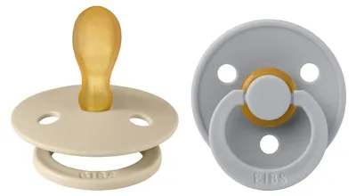 Produktbild von BIBS Colour Symmetrical Schnuller 2er Pack, BPA-frei Dummy-Schnuller, Symmetrischer Nippel. Naturkautschuk / Latex, Hergestellt in Dänemark. Größe 2 (6-18 Monate), Vanilla / Cloud
