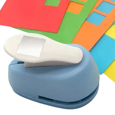 Productafbeelding van Papierperforator Vierkant - Hobby Prikker Kaartmaker - Scrapbooking Kaarten Maken - Ergonomisch Antislip Ontwerp - 1.8 x 1.8 cm - Uniek