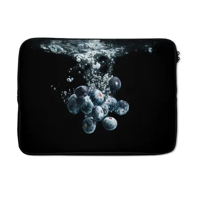 Produktbild von MuchoWow® Laptop Hülle 14 ZollBlaubeeren - Obst - Beeren - Stillleben - Wasser - Schwarz Laptoptasche - Laptoptasche - Stoßsicher - Schutzhaube
