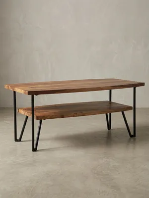 Produktbild von Couchtisch im Industrial-Style aus Sheesham Massivholz und Metall. 90x50x40 cm | Kadima Design