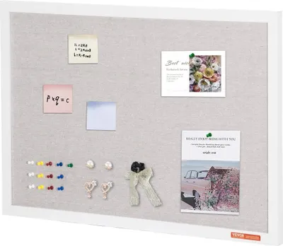 Productafbeelding van 30x20 inch wit prikbord met linnen oppervlak, geschikt voor wandmontage