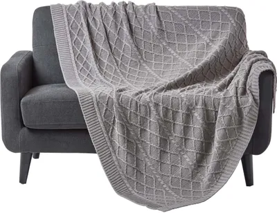 Produktbild von HOMESCAPES Strickdecke grau – Baumwolle, geometrisches Zopfmuster 130x170 cm
