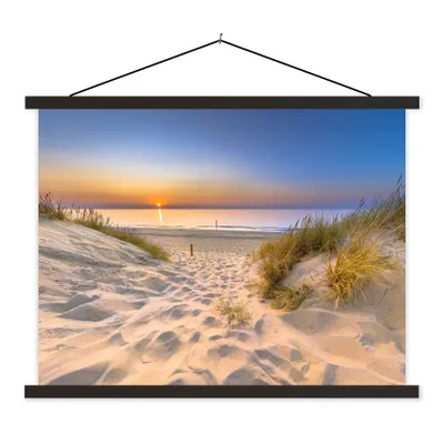 Produktbild von MuchoWow® Textilposter Düne - Sonnenuntergang - Horizont - Strand - Gras 40x30 cm mit schwarzem Rahmen - Dekorationen