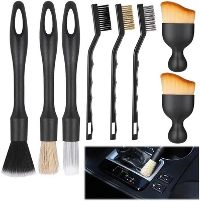 Image de Kits d'entretien automobile pour le moteur, les roues, l'habitacle et le filtre à air, 8 pièces.