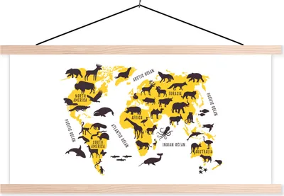 Produktbild von MuchoWow® Textilposter Weltkarte - Gelb - Tiere 60x30 cm mit holzfarbenen Rahmen - Dekoration