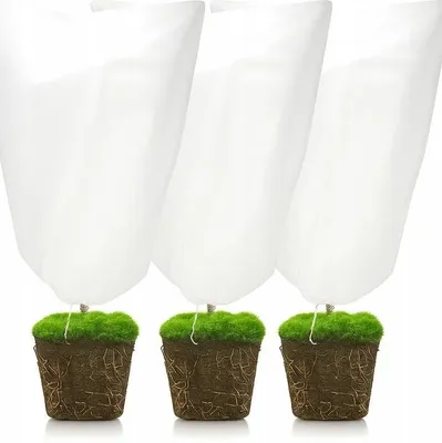 Produktbild von Winterschutzhaube für Pflanzen aus Vlies – 3 Stück Frostschutzhauben für Gartenpflanzen