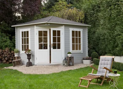Produktbild von Alpholz 5-Eck Gartenhaus Monica aus Massiv-Holz, Gerätehaus mit 40 mm Wandstärke, Garten Holzhaus inklusive Montagematerial, Geräteschuppen Größe: 300 x 300 cm, Spitzdach