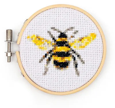 Produktbild von Mini-Stickset mit Kreuzstich – Biene