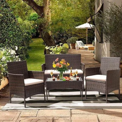 Produktbild von Famanu Gartenmöbelset mit Tisch, 2 Stühlen und Bank mit Kissen - Wetterbeständiges Rattan-Design
