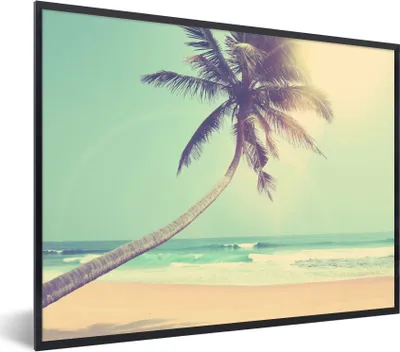Produktbild von MuchoWow® Gerahmtes Poster Retro - Palme - Sonne - Sommer 40x30 cm - Poster mit Schwarzem Bilderrahmen Wandposter Rahmen Foto Bilder - Kunstposter - Wanddekorationen