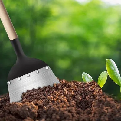 Obrázek produktu pro Ibenzoa® zahradní lopata o šířce 21 cm, vyrobená z manganové oceli – univerzální nástroj pro odstraňování plevele a mechu z půdy i ze zdí, s dřevěnou rukojetí a nýty pro zpevnění