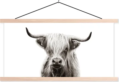Produktbild von MuchoWow® Textilposter Scottish Hochlandrind - Schwarz - Weiß 60x30 cm mit holzfarbenen Rahmen - Dekoration