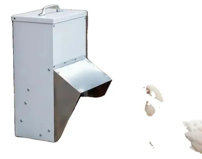 Obrázek produktu pro Krmítko pro slepice, pozinkovaná ocel, odolná konstrukce, armádně zelená barva
