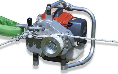 Produktbild von Seilwinde Serie 400, 410kg Zugkraft, 2-Takt 3,3kW, 37x33x34cm, mit Seilbremse