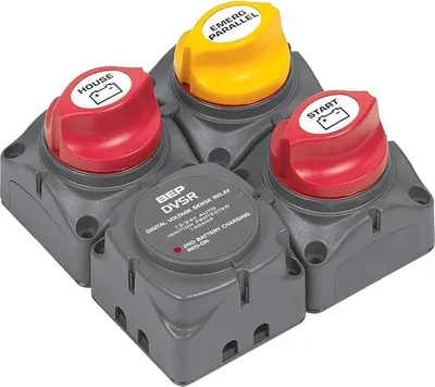 Immagine prodotto di BEP Marine Battery Distribution Cluster per un motore con due batterie | 716-SQ-140A-DVSR | 701BAT & DVSR SQ