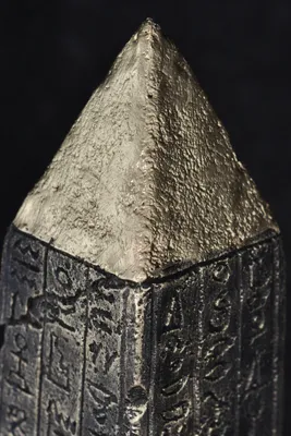 Productafbeelding van Ontwerp: Egyptische figuur, standbeeld, sculptuur, figuren, sculpturen, decoratie, piramide