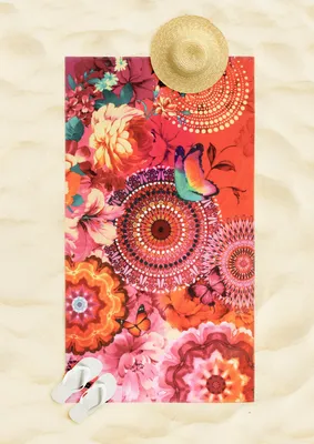 Produktbild von Beach towel HIP 100x180 cm - mandalas, flowers and butterflies