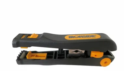 Immagine prodotto di IRONSIDE Spelafili per cavi dati con taglierina laterale Ø 8 mm