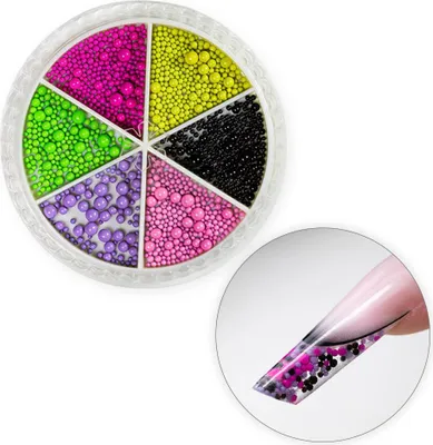 Image de Perles colorées pour décorer les ongles, dans un étui