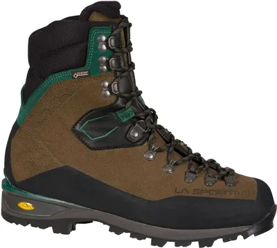 Bergschuh "Karakorum HC Gtx" von La Sportiva in Braun und Schwarz mit grünen Akzenten und Schnürung.