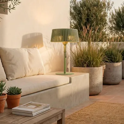 Produktbild von KOMPAKTE TERRASSENHEIZUNG - Infrarotheizung für Terrassen und Außenbereiche