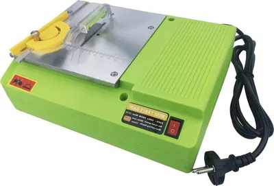 Image de Mini scie circulaire de table - 220V - Multifonctionnelle - Angle de coupe réglable - Scie de précision pour le bois, le plastique et le modélisme