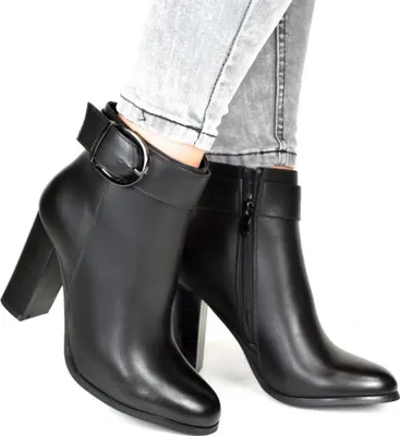 Produktbild von Damenstiefel, schwarz, Knöchelhoch, Modell DINERA