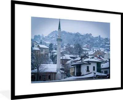 Produktbild von MuchoWow® Gerahmtes Poster Winterliche Skyline von Sarajevo in Bosnien und Herzegowina 90x60 cm - Poster mit Schwarzem Bilderrahmen Wandposter Rahmen Foto Bilder - Wanddekoration - Fotos