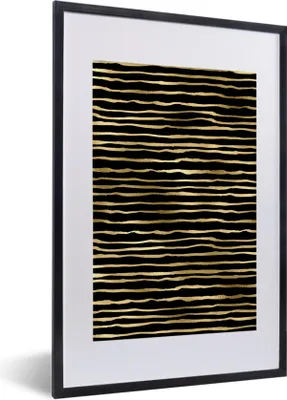 Produktbild von MuchoWow® Gerahmtes Poster Muster - Streifen - Gold 40x60 cm - Poster mit Schwarzem Bilderrahmen Wandposter Rahmen Foto Bilder - Poster in Rahmen
