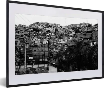 Produktbild von MuchoWow® MuchoWow® Gerahmtes Poster Schwarz-Weiß-Fotografie der Stadt Medellín im südamerikanischen Kolumbien 60x40 cm - Poster mit zchwarzem Bilderrahmen - Schlafzimmer - Plakat in Rahmen - Drucken