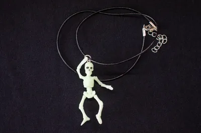 Produktbild von Leuchtendes Skelett Kette Halskette Miniblings Knochen Tod Knochenmann Halloween