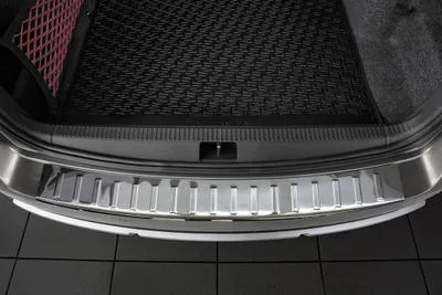 Obrázek produktu pro Ochranná lišta hrany kufru Škoda Octavia III. 2014-2020 (Scout, matná)