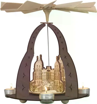 Produktbild von Pyramide Pyramide "Drei Haselnüsse für Aschenbrödel®" mit Schloss Moritzburg - für 4 Teelichte Höhe x Ø 32,5x30cm NEU