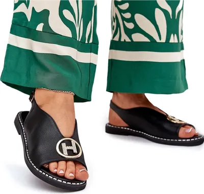 Zdjęcie produktu dla Płaskie Eleganckie Sandały Z Ozdobą Czarne Iseliria 39