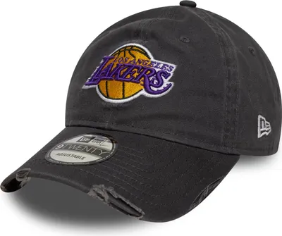 Produktbild von New Era NBA 9TWENTY Distressed Strapback Cap Los Angeles Lakers grey