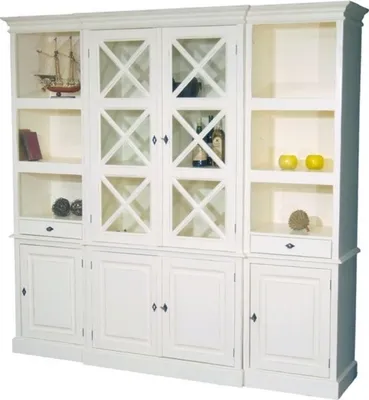 Image de Buffet haut de style "Shabby Chic" de la marque Casa Padrino, de couleur blanche, dimensions : 220 x 50 x 215 cm, avec 4 portes et 2 tiroirs