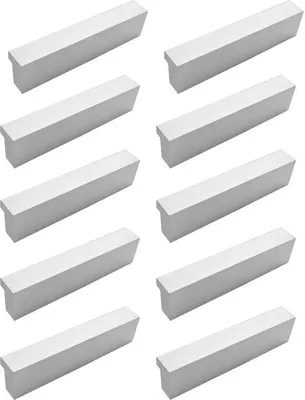 Obrázek produktu pro Ibenzoa® Sada 10 kusů hliníkových úchytek na nábytek – rozteč otvorů 32 mm, rozměry 40 x 10 x 7 mm, včetně 20 šroubů M4x22 mm, vhodné pro skříně, zásuvky a dveře