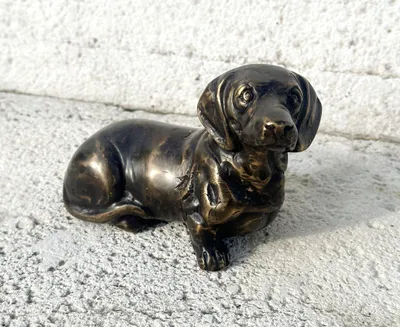 Produktbild von Bronzefigur Hund Dackel 15cm lang Dekoration aus Bronze Skulptur Tier Figur Deko Geschenk Bronzestatue Wetterfest