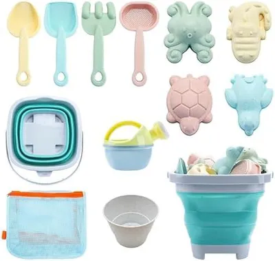 Produktbild von 12 Stück Sandspielzeug mit Faltbarer Eimer, Schaufel, Sandförmchen, Wasserkocher, Mesh-Tasche Sandkasten Spielzeug Strand Gartenspielzeug für Kinder Mädchen Jungen Geschenke