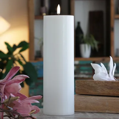 Produktbild von LED Kerze THEA - Echtwachs - 3D Flamme - H: 25cm - D: 7,8cm - Timer - bis zu 1000 Std. - weiß