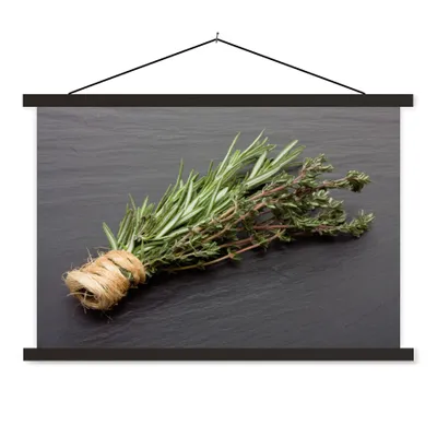 Produktbild von MuchoWow® Textilposter Thymian - Kräuter - Grün - Tisch - Küche - Stein 90x60 cm mit schwarzem Rahmen - Aufhängungssatz