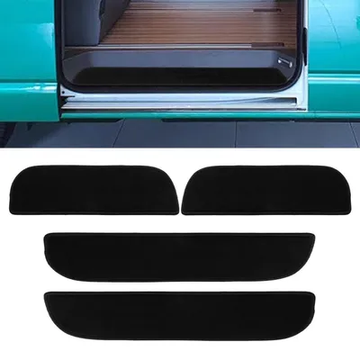 Productafbeelding van Vier stuks vloermatten voor de Ford Tourneo Custom 2023-2026, van fluweel