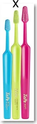 Produktbild von 10 x TePe Select compact Zahnbürste  -  kleinere  medium Borsten