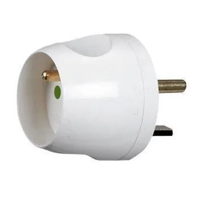 Image de Adaptateur LEGRAND avec fiche 16A sur socle 20A