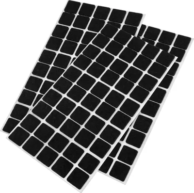 Produktbild von Adsamm® | 150 x selbstklebende Filzgleiter / Schwarz / 20x20 mm / quadratisch / Möbelgleiter aus Filz mit 3.5 mm Stärke