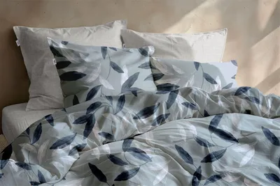 Produktbild von Zo! Home Flanell Bettwäsche 135x200 Astrid Blue Blätter blau petrol