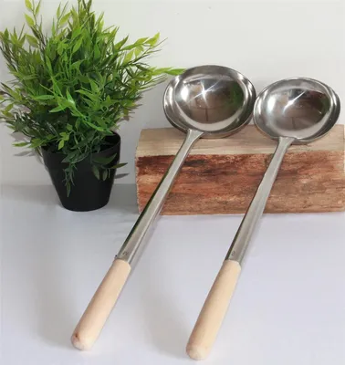 Produktbild von 09 Schöpfkelle 2'er Set Edelstahl Größe M und S mit Holzgriff, genietet