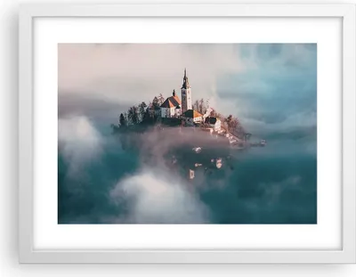 Produktbild von Gerahmtes Poster - Weißer Rahmen - Alpen Bled Kirche - 40x30 cm - Wand Bild - Wanddeko - Wandbilder - Kunstposter - Wandposter - Bilderrahmen - Bilder - Kunstdruck - Wandbild - P2WAA40x30-4130
