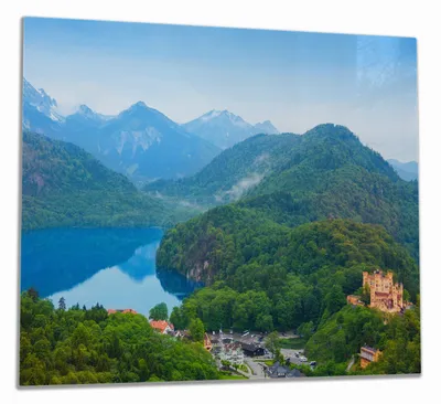 Produktbild von Wallario Herdabdeckplatte aus Glas, Größe 60 x 52 cm 1-teilig, Motiv Schloss Hohenschwangau neben dem Alpsee